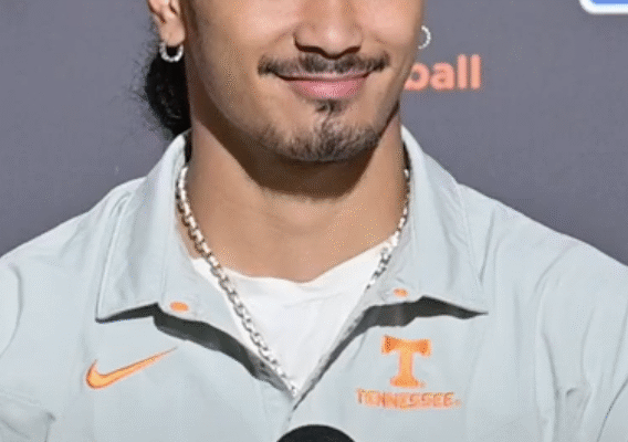 Guess who’s back to Rocky Top: Nico Iamaleava’s Stunning Return to Vols Sparks Reactions…