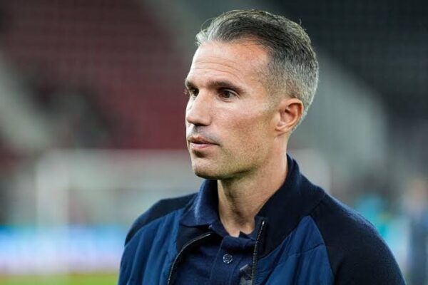 Van Persie Verklaart Zware Nederlaag Tegen Heerenveen: “We Lieten Onszelf In De Steek”…